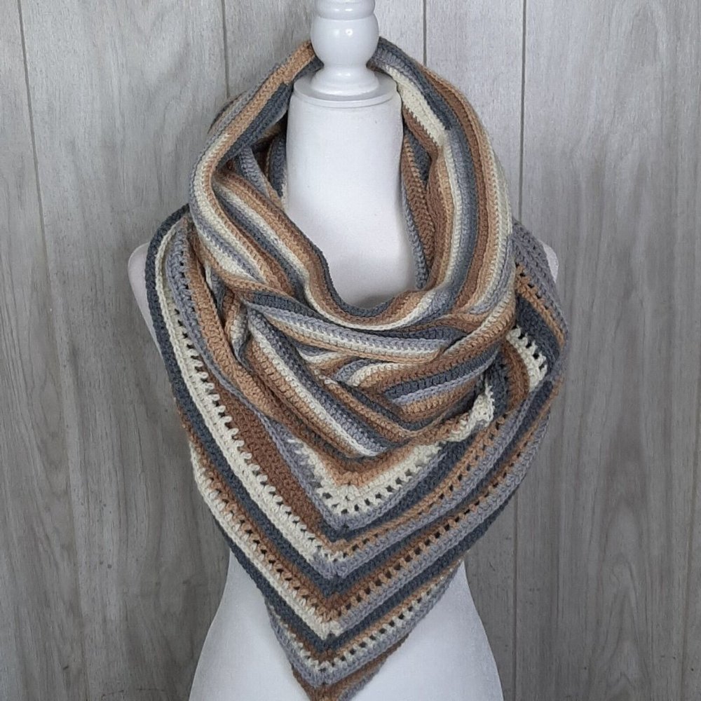 New Handmade Crochet Hooded Striped Cowl